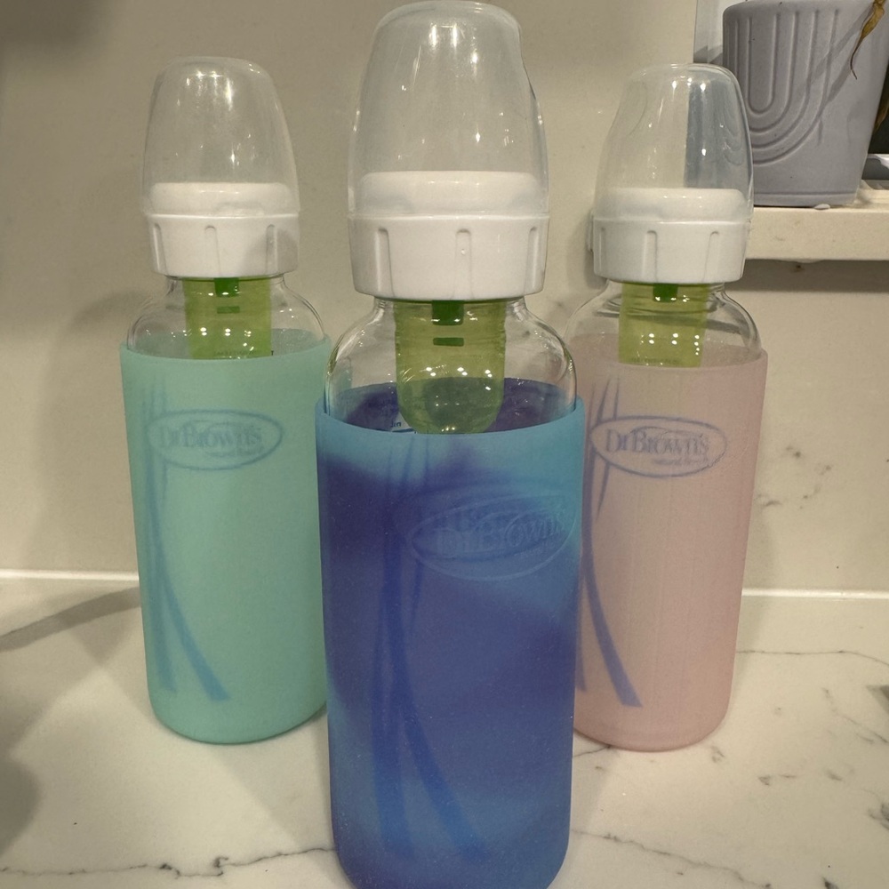 Dr Browns 8oz Glass bottles with Sleeves and New Nipples